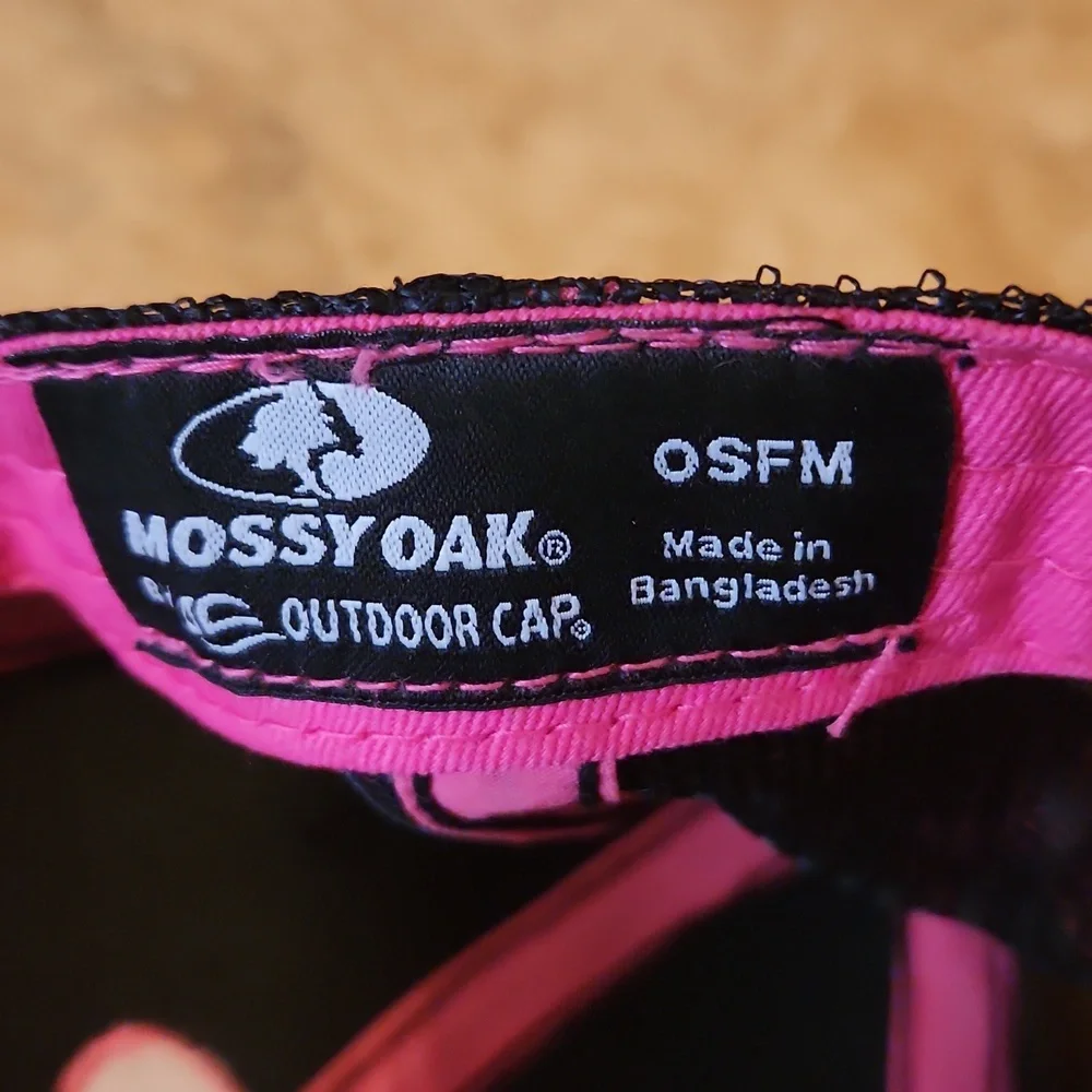 Mossy Oak Women's Trucker's Hat - Picture 4 of 5